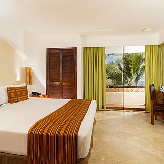 Hotel Las Palmas Beach Resort — Sample Bedroom
