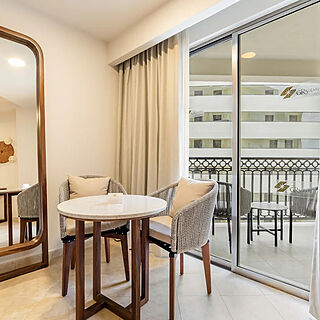 GR Solaris Cancun — Sample Living Area