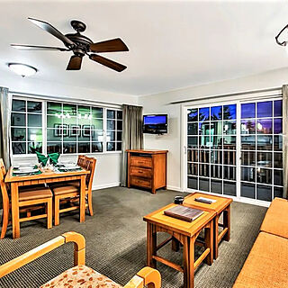 Tahoe Beach & Ski Club — Sample Living Area