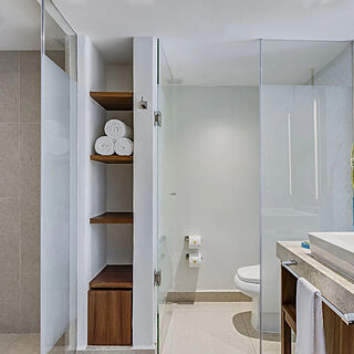 Fiesta Americana Condesa Cancun — Sample Bathroom