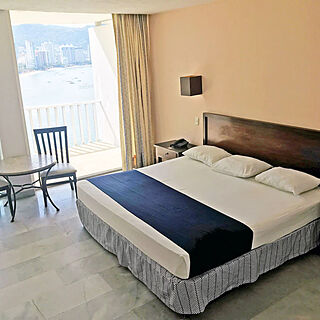 El Presidente — Sample Bedroom