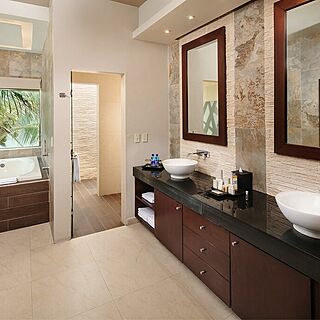 El Dorado Seaside Suites &mdash; Sample Bathroom