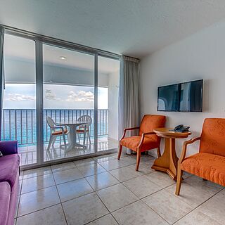 Coral Princess Club &mdash; Sample Living Area