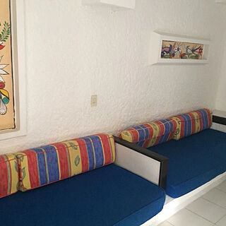 Mar Paraiso Queen — Sample Living Area