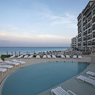 Grand Park Royal Cancun — Pool