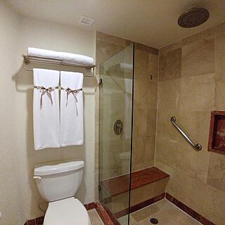 Grand Park Royal Cozumel — Sample Bathroom