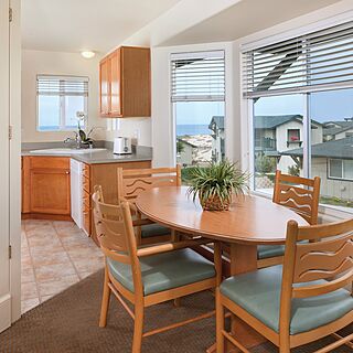 WorldMark Marina Dunes — Unit Dining Area