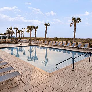 Marriott's SurfWatch &mdash; Pool With Shaded Loungers