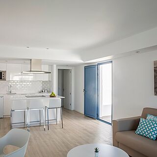 Oasis Lanz Beach Mate — Sample Living Area