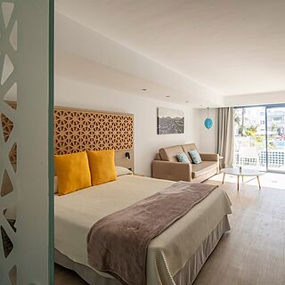 Oasis Lanz Beach Mate — Sample Studio