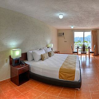 Alba Suites Acapulco &mdash; Sample Bedroom