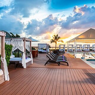 Golden Shores & Crown Paradise Club — Cabanas