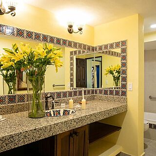 Lindo Mar Resort — Sample Bathroom