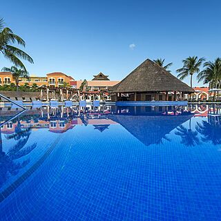 Ocean Coral & Ocean Turquesa &mdash; Pool