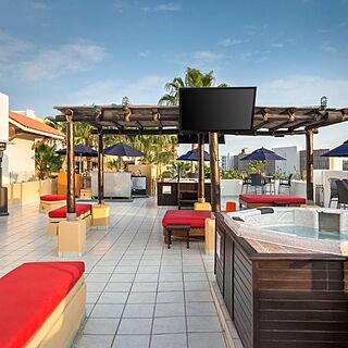 Marina Fiesta Resort — Patio