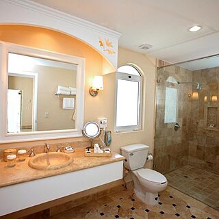 Emerald Estates by Pueblo Bonito — Sample Bathroom