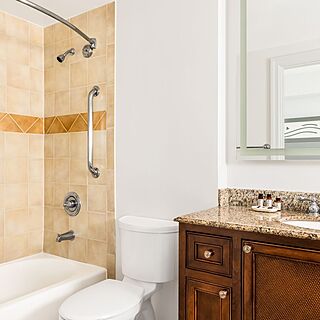 Marriott's SurfWatch &mdash; Sample Bathroom