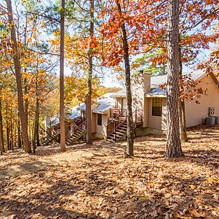 Ozark Mountain Resort — Exterior