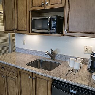 The Cove at Yarmouth — Sample Kitchen