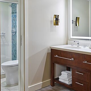 Sheraton Kauai Resort Villas — Sample Bathroom