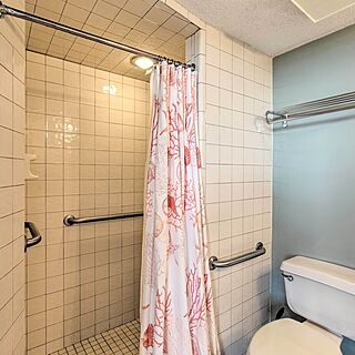 Sands Villa Resort &mdash; Sample Bathroom