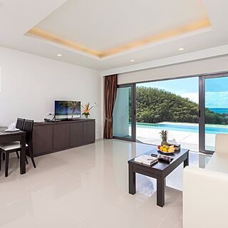 Club Unique at Patong Bay Hill Resort — Sample Living Area