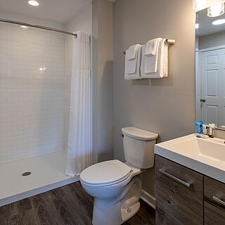 Atlantic Beach Resort &mdash; Sample Bathroom