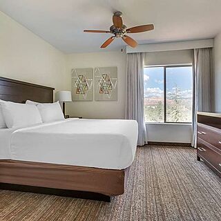 Hilton Vacation Club Sedona Summit &mdash; Sample Bedroom