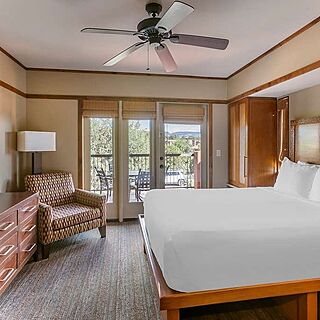 Hilton Vacation Club Sedona Summit &mdash; Sample Bedroom