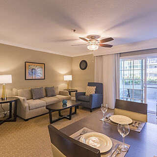 Carlsbad Inn Beach Resort — Sample Living Area