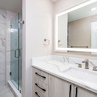 Westgate Palace — Sample Bathroom