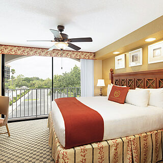 Westgate Towers — Sample bedroom: one and two bedroom villas
