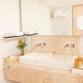 Sunscape Dorado Pacifico Ixtapa — Sample Bathroom