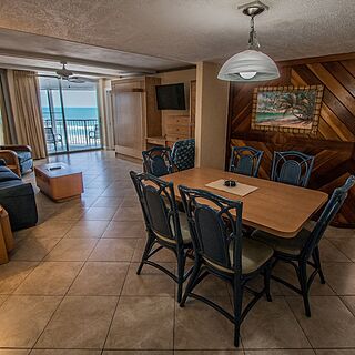 Sea Club IV — Sample Dining Area