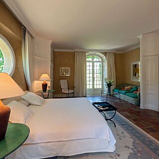 Chateau Alizes &mdash; Sample Bedroom