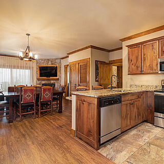 Westgate Smoky Mountain Resort & Water Park — Sample Living Area