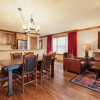 Westgate Smoky Mountain Resort & Water Park — Sample Dining Area