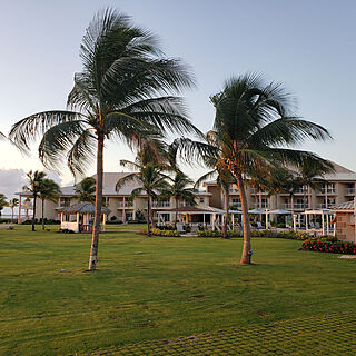 Grand Caymanian Resort — Exterior