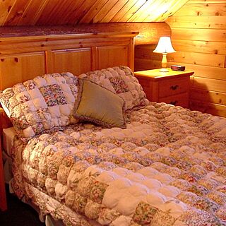 Moosehead Cottage Resort — - Unit Bedroom