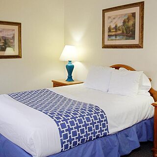 The Ponds at Foxhollow — Sample Bedroom