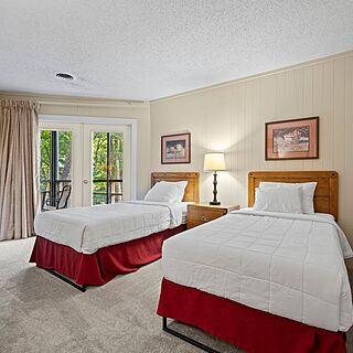 Peppertree Maggie Valley — Sample Bedroom