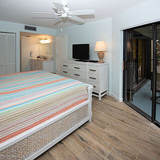 Marathon Key Beach Club — Sample Bedroom