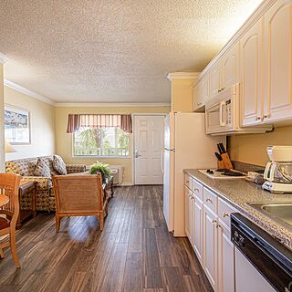 Club Destin Resort — Sample Kitchen