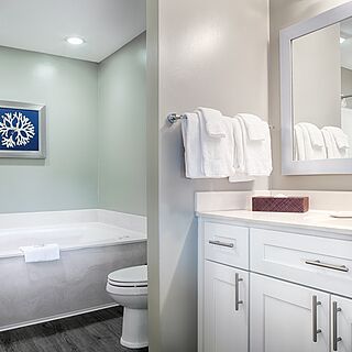 Club Wyndham Ocean Ridge — Sample Bathroom