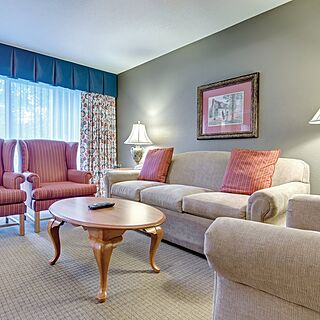 Club Wyndham Kingsgate — Sample Living Area