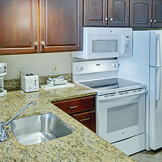 Club Wyndham Old Town Alexandria &mdash; Sample kitchen