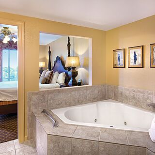 Club Wyndham Old Town Alexandria &mdash; Three-bedroom presidential suite