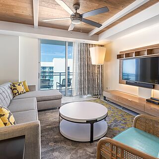 Club Wyndham Clearwater Beach Resort — Sample Living Area