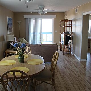 Tybrisa at the Beach — Sample Dining Area