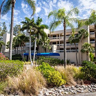 Longboat Bay Club &mdash; Exterior